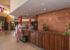 Hotel StarFish Cuatro Palmas