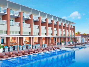 Hotels in Cuba - Hotel Playa Vista Azul