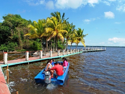 La Redonda Lagoon Attractions
